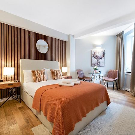 Elegant Apartment In Chelsea Londra Esterno foto