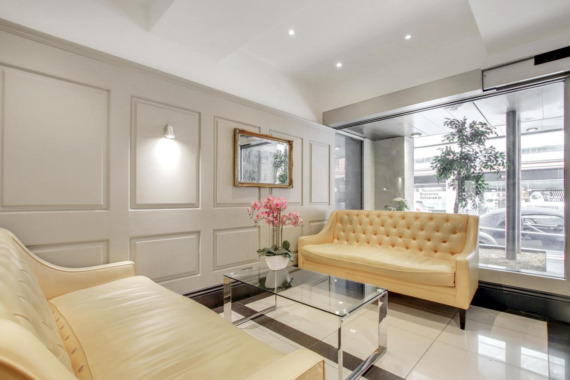 Elegant Apartment In Chelsea Londra Esterno foto